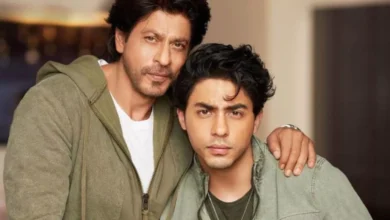 Photo of Aryan Khan के ड्रग केस में अरेस्ट होने पर पहली बार छलका Shah Rukh का दर्द